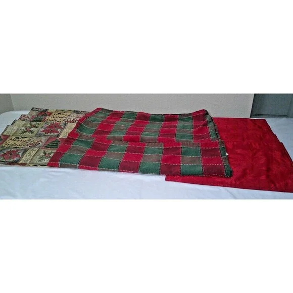 Christmas Table Cloth & Placemats 54