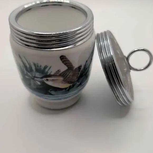 Vtg Royal Worcester Birds Porcelain Egg Coddler W/lid Wren & Finches