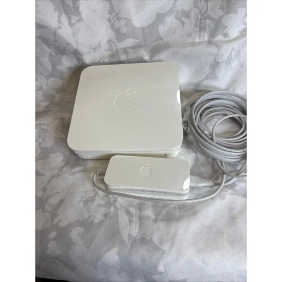 2008 Apple AirPort Extreme Base Station Model A1301 Wireless Router