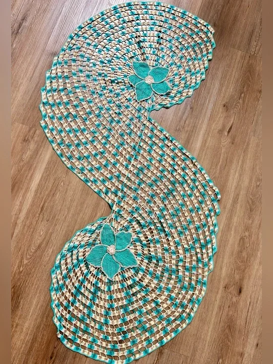 Vintage Hand Crochet S-Shape Serpentine Table Runner Boho Teal Cream 56x30