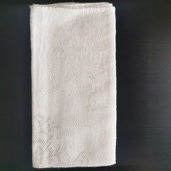 White Cloth Floral Pattern Napkin,‎ 14