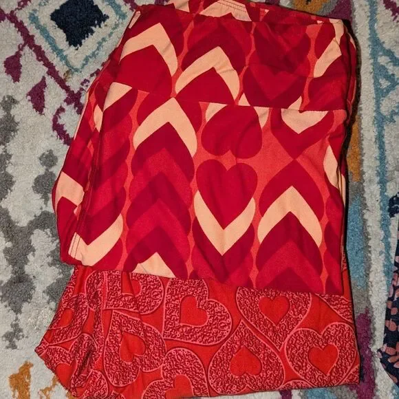 Lularoe TC Plus Size Tall & Curvy Red Valentine's Hearts Love Leggings set of‎ 2