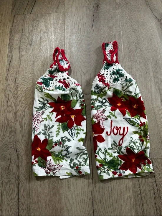 Holiday Poinsettia Kitchen Towels with Crochet Top - Set of 2