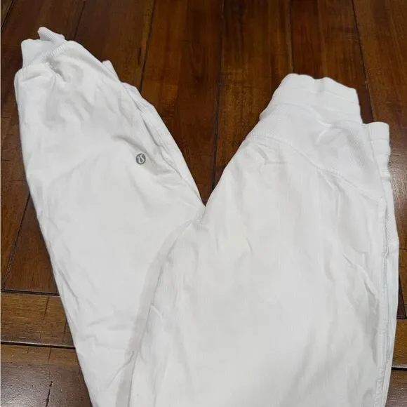White lululemon Dance Studio Mid Rise Jogger 28”
