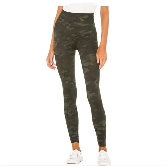 Spanx Size XL Look At Me Now Seamless Leggings in‎ Green Camo Shapewear Women's