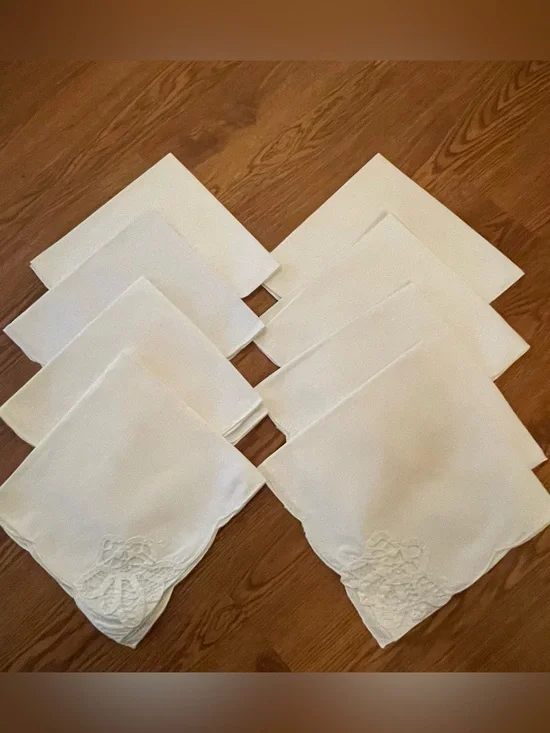 Set Of 8 Vintage Battenburg Lace‎ Napkins Crisp White Scalloped Edges 16x16.5