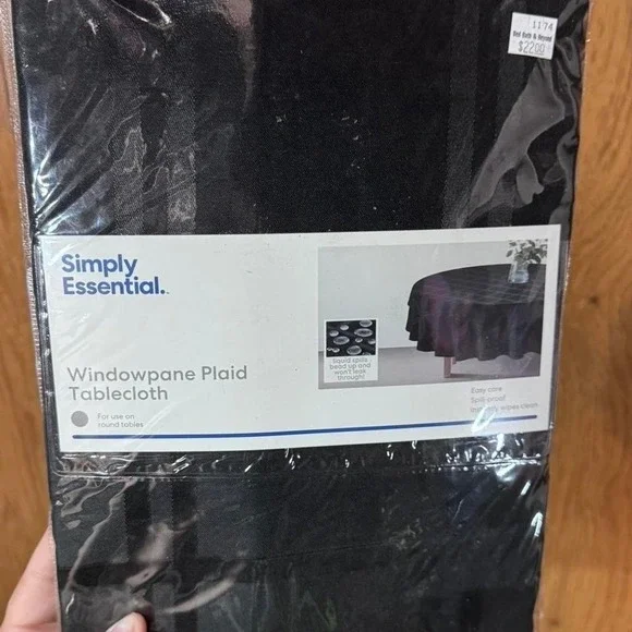 Black Windowpane plaid tablecloth,‎ 70