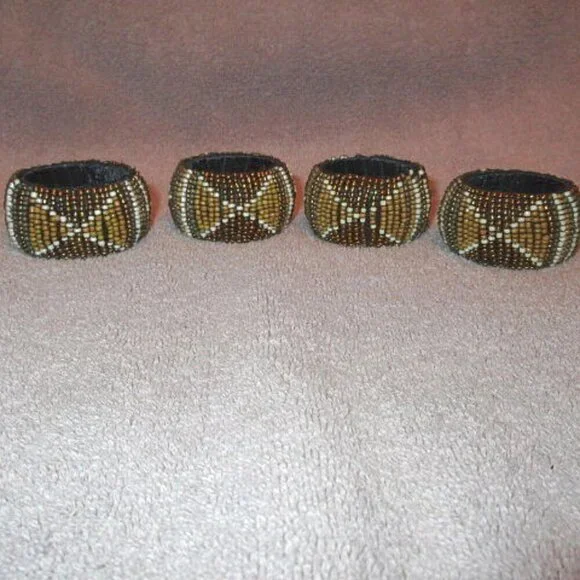 Vtg Set Of 4 Beaded Napkin Rings Reversible Diamond Earthtones MCM Indian Boho