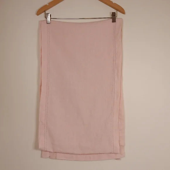 William Sonoma Linen Edge Stitch Table Runner 16