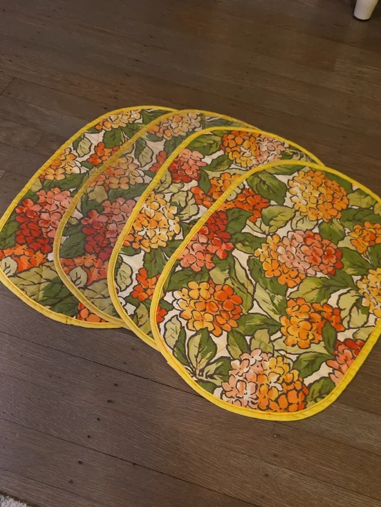 Floral Vintage Hydrangea Quilted Placemats/ Reversable Set Of 4