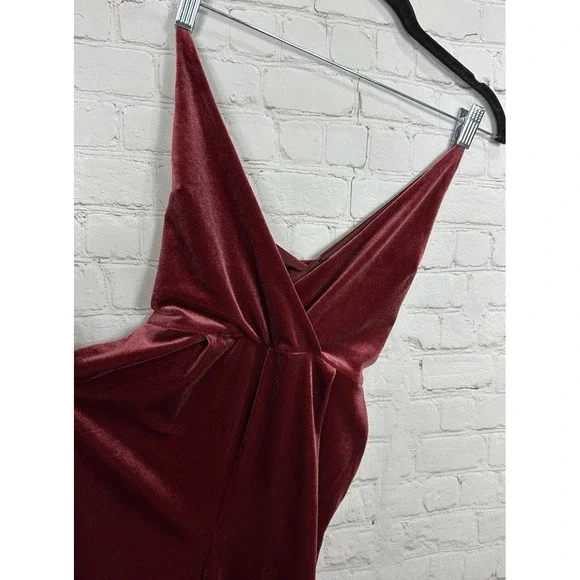 Express pleated v-neck adjustable straps pockets velour one piece jumpsuit, sz 4
