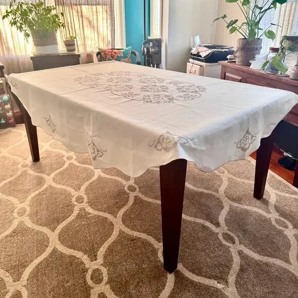 Vintage Tablecloth Cross Stitch Linen Hand Embroidered Scalloped Rectangle 88”