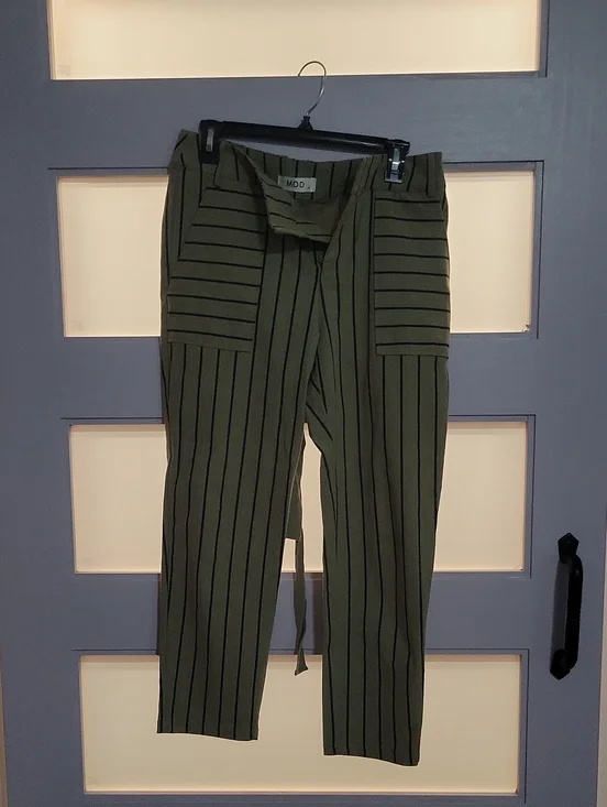 Mod Ref Olive Green and Black Striped Capris