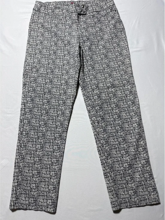 Love Scarlett Women's Size 10 Black and White Patterned Trou