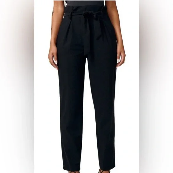 NWOT Lita by Ciara black paperbag pants. Black, high waisted. Size 10.