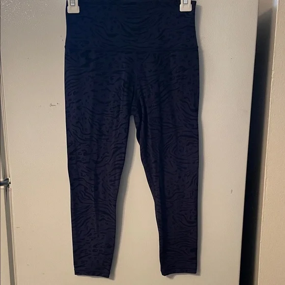 Athleta Small Transcend 7/8‎ Tight Black & Navy Zebra Print Leggings