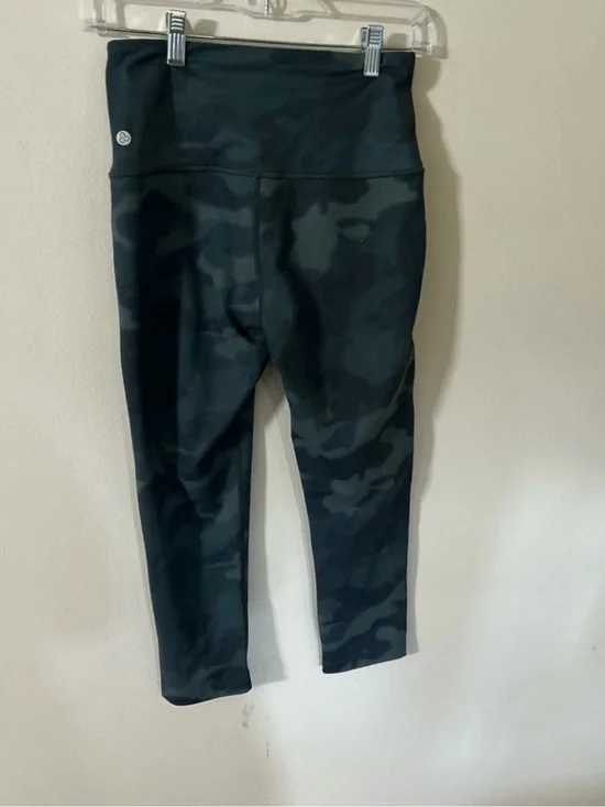 Zella Size Small Black & Gray Camo High-Waist Leggings