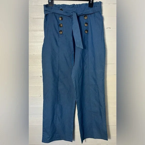 NWT NY Collection blue sailor pants. Cute dual buttons, wide leg. Women’s PM.