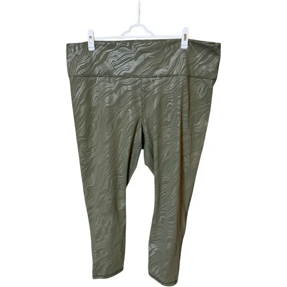 Fabletics PowerHold Leggings Wmns 4X Olive Green Metallic Wave Cropped LG1828243