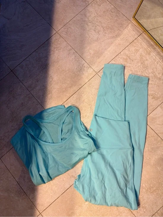 Lululemon Light blue workout set #activewear #fitness