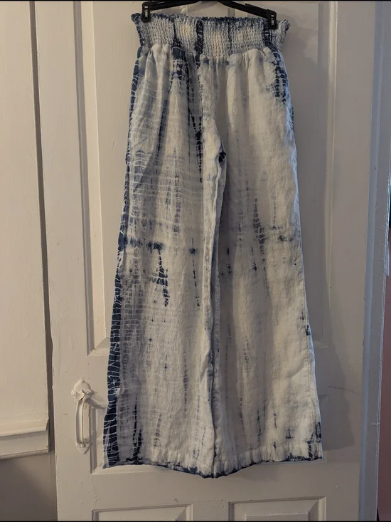 Bella Dahl Blue & White Smocked Waist Tie-Dye Pants