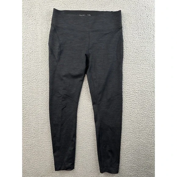Outdoor Voices Crop Leggings Womens Size Medium Black Inseam 23