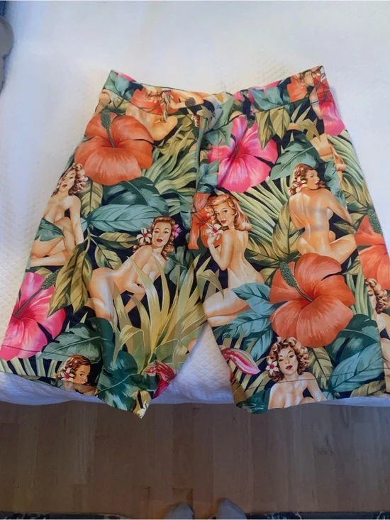 Tropical Pin-Up Floral Print Shorts in Green &  by Loudmouth