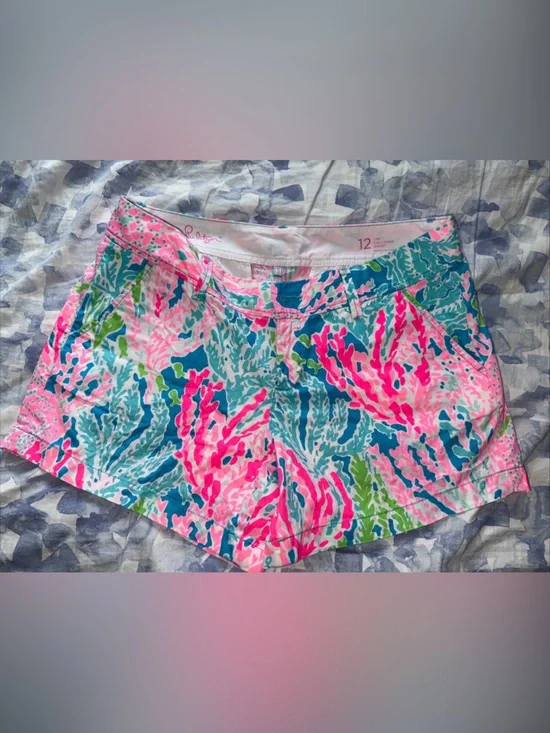 Lilly Pulitzer Callahan Shorts size 12 in Let’s Cha Cha