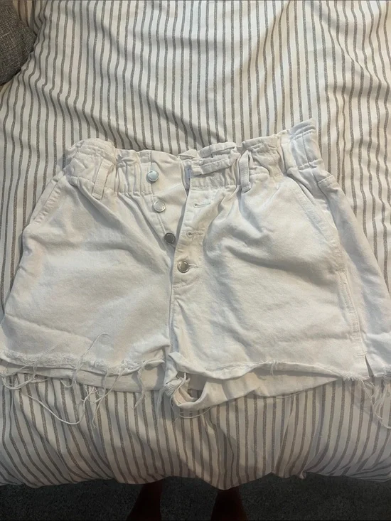 Zara White Paperbag Waist Denim Button-Front Shorts