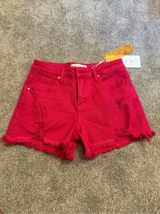 Risen Women’s Fuchsia Frayed Hem Denim Shorts
