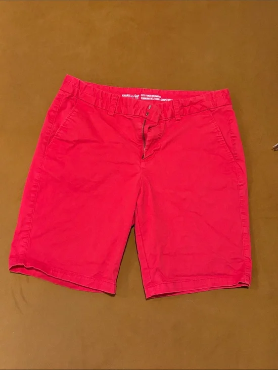GAP Womens Red 9” Bermuda Shorts