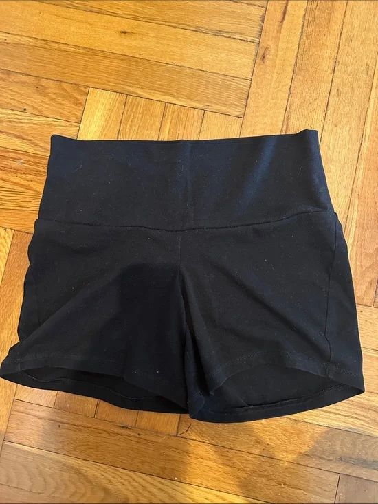 High-Waist Black Bike Shorts with Fold-Over Waistband Maternity