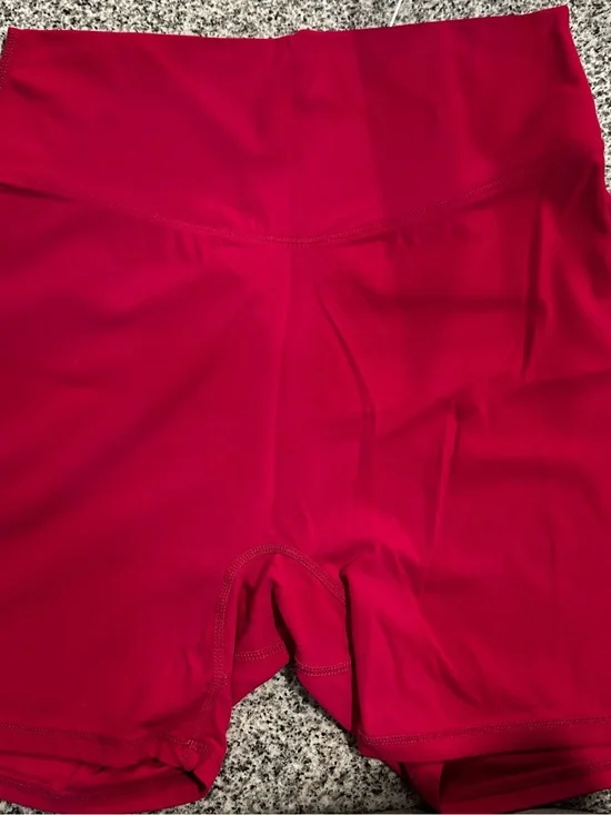 High-Rise Women's Bike Shorts in Vibrant Red