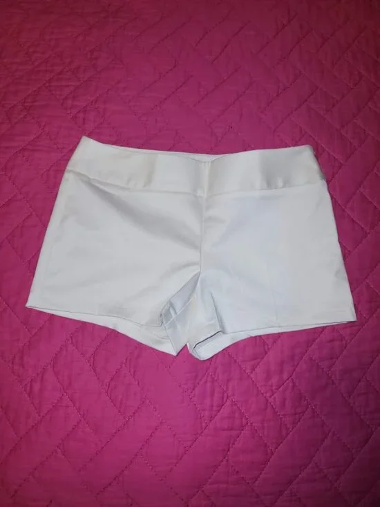 Trina Turk Off White Shorts Women's Size 10 Side Zip Stretch Made in USA