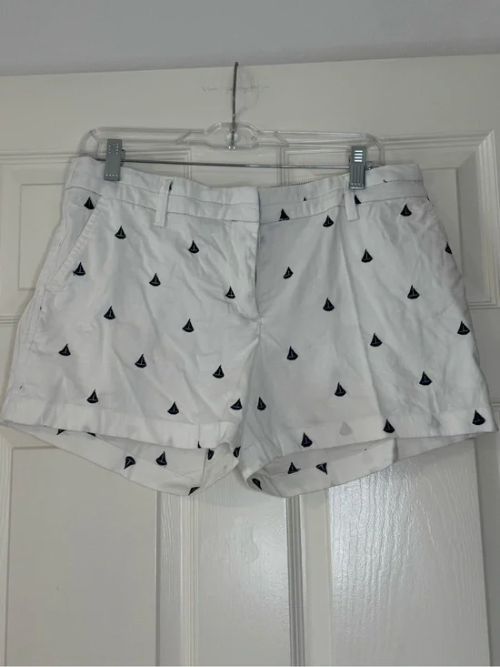 British Khaki White Shorts with Navy Sailboat Embroidery