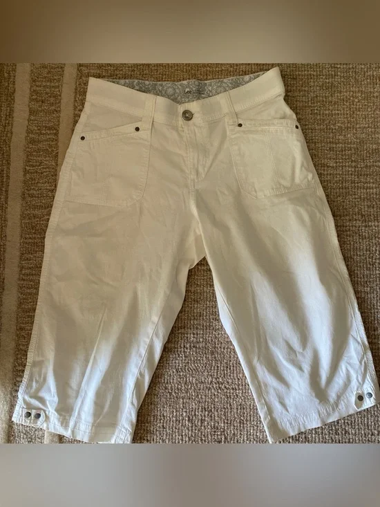 Lee White Women's Cargo Shorts