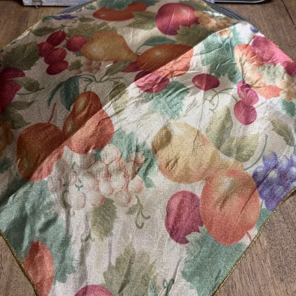 Vintage Gold Metallic Lurex Fruit Harvest Table Runner Scarf Pears Grapes 34in