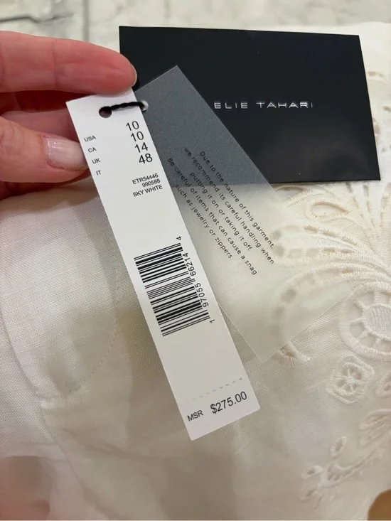 NWT Elie Tahari Women’s Linen Shorts with cutwork details size 10 originally$275