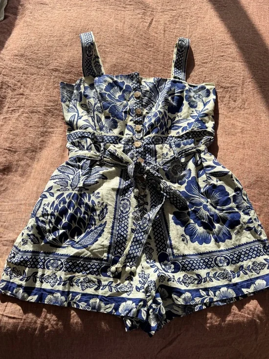 FARM Rio Blue Floral Belted Romper – Size Large