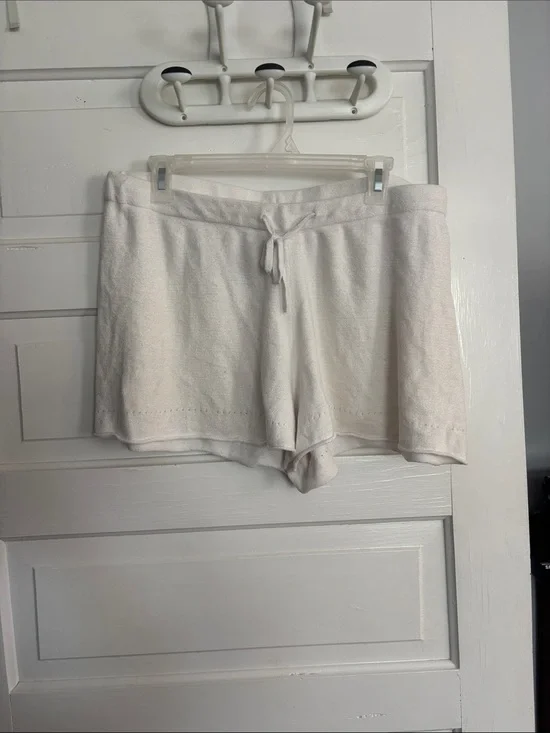 Barefoot Dreams Women’s Cream Terry Drawstring Shorts