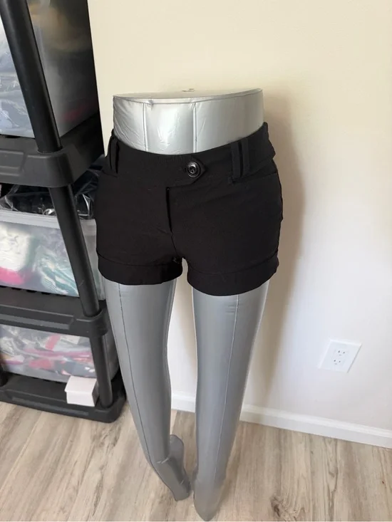 Black Women's Cuffed Shorts