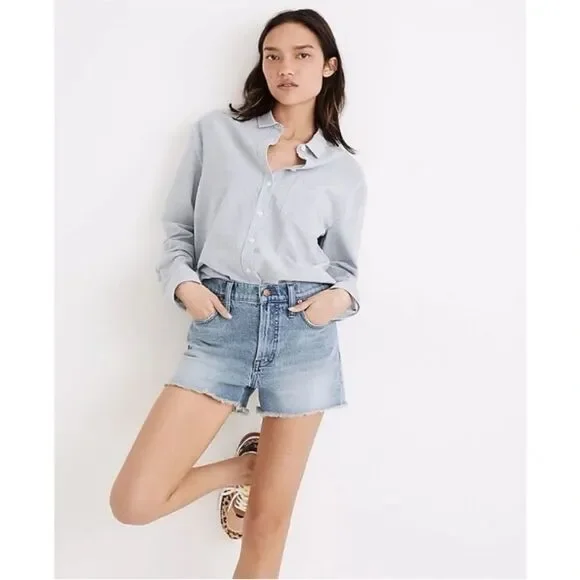 Madewell Light Wash Denim Frayed Hem The Perfect Summer Short Size 27 Summer