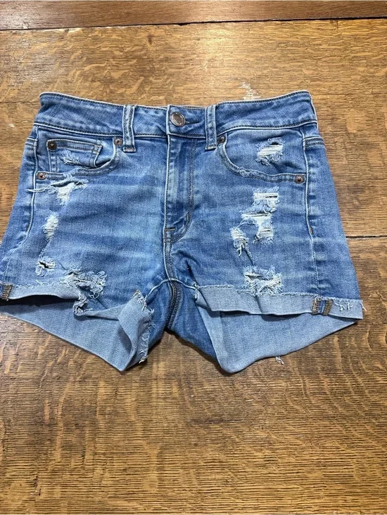American Eagle high rise shortie Blue Distressed Denim‎ Shorts sz 2