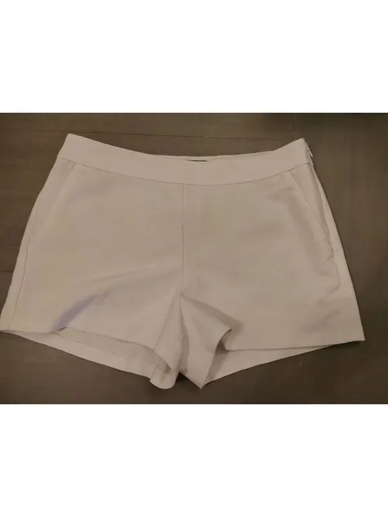 Express Women's White Dress Shorts Size 8