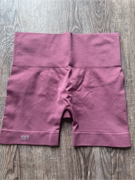 SET ACTIVE Seamless High-Waist Workout Shorts in Dusty Rose