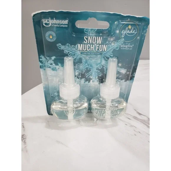 Glade Plug In Refills Scented Snow Much Fun Air Freshener 2 Count Limited Ed