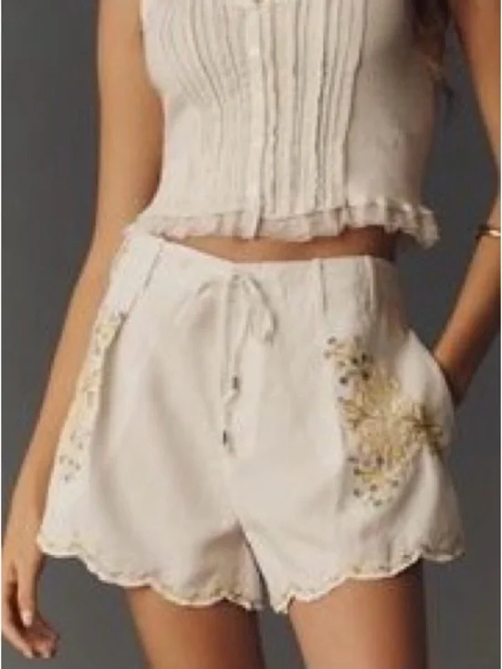 NWT Anthropologie Scallop Hem Embroidered Shorts