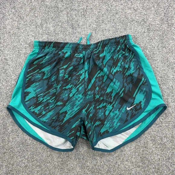 Nike Dri-FIT Running Shorts Womens Small Green Camo 3 Inseam Athletic 799768-351