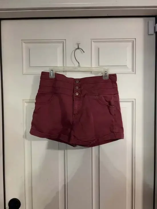 Tinseltown High-Waisted Button-Front Cuffed Shorts Size 11