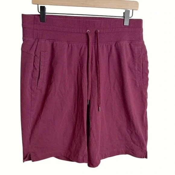 Tek Gear Women Burgundy Drawstring Lounge Shorts L Maroon Sweat Athletic Pockets
